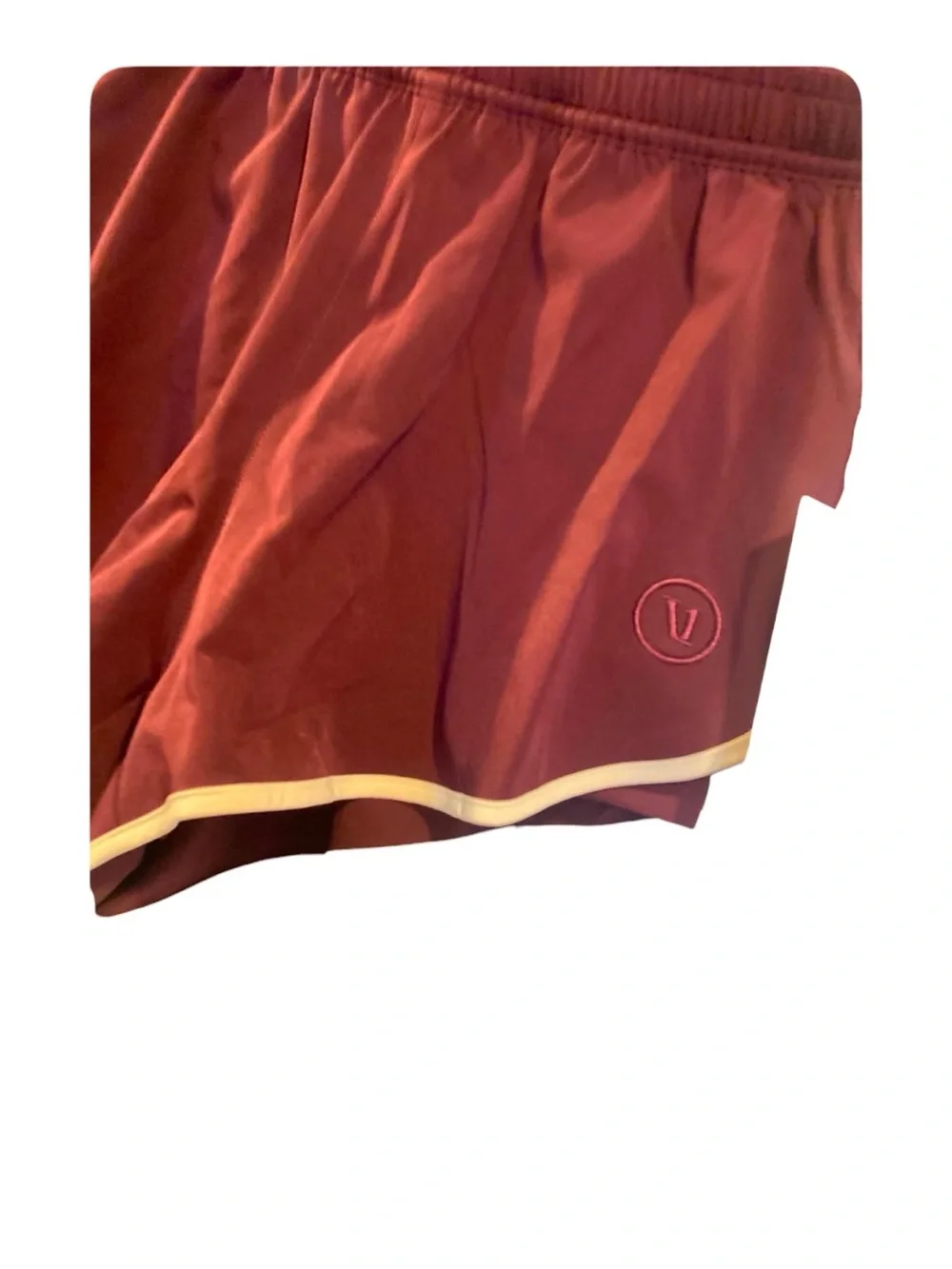 NWT Vuori Luna Piped Short 2” CERISE Size: XS